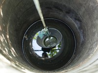 ¿Tengo que pagar la traída de agua municipal si tengo un pozo en casa?